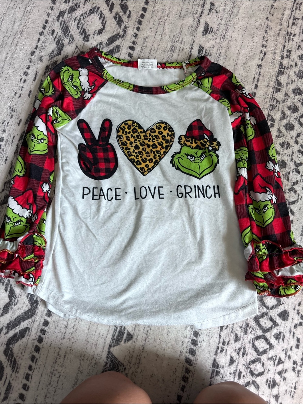Peace Love Grinch Girls' Long-Sleeve Holiday Tee - White & Red